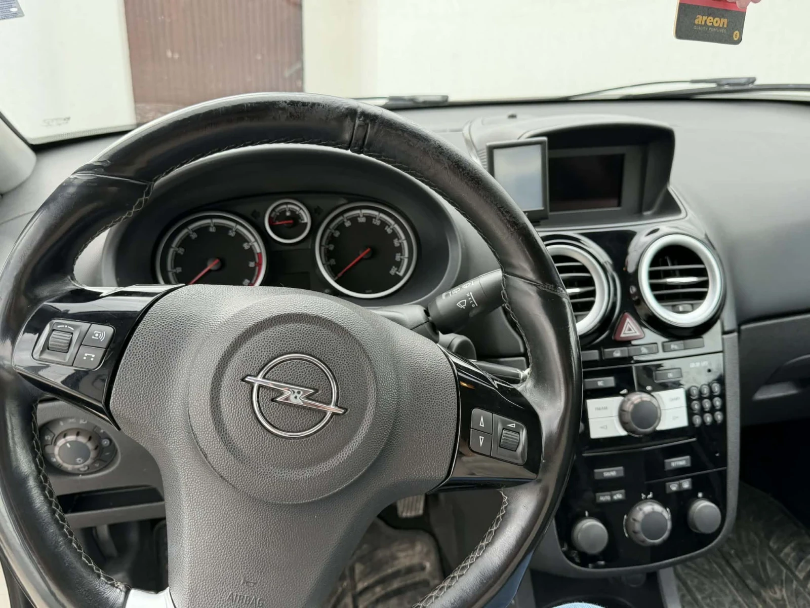 Opel Corsa, снимка 7 - Автомобили и джипове - 53913713