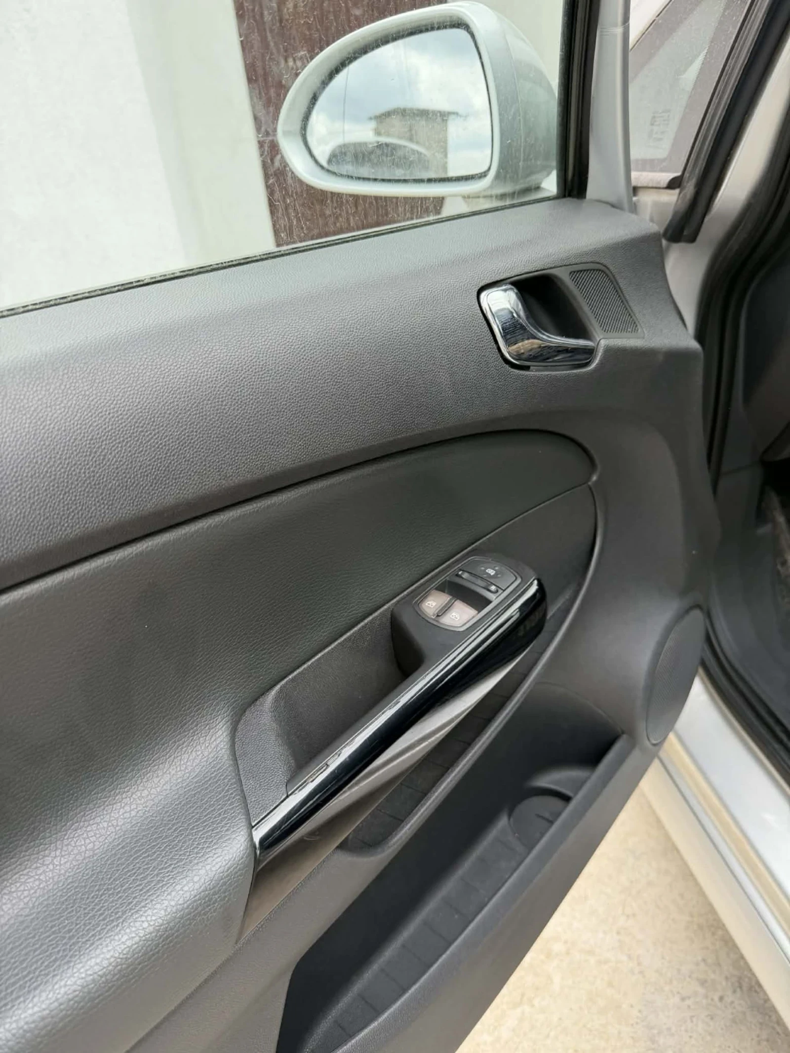 Opel Corsa, снимка 15 - Автомобили и джипове - 53913713