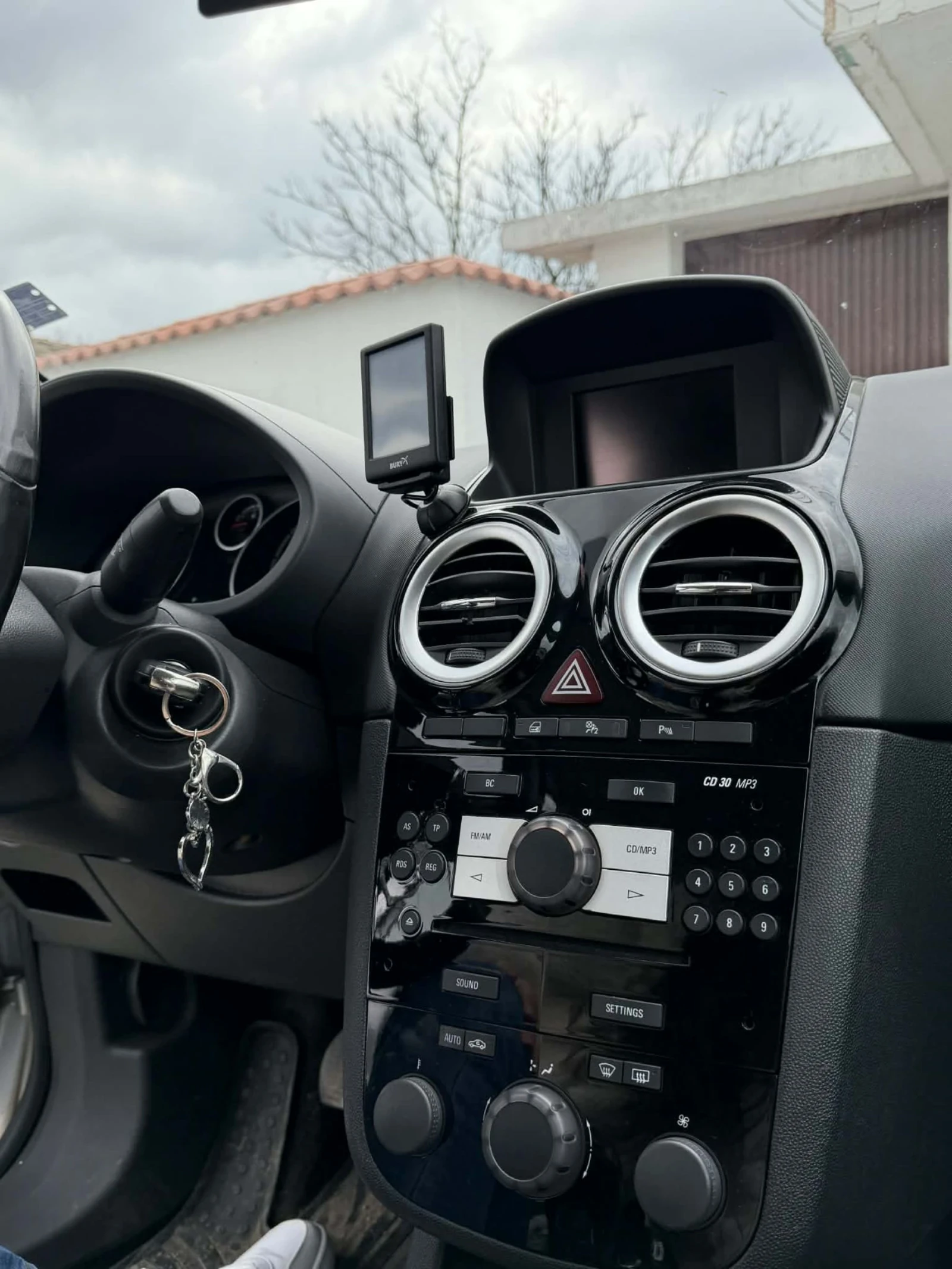 Opel Corsa, снимка 8 - Автомобили и джипове - 53913713