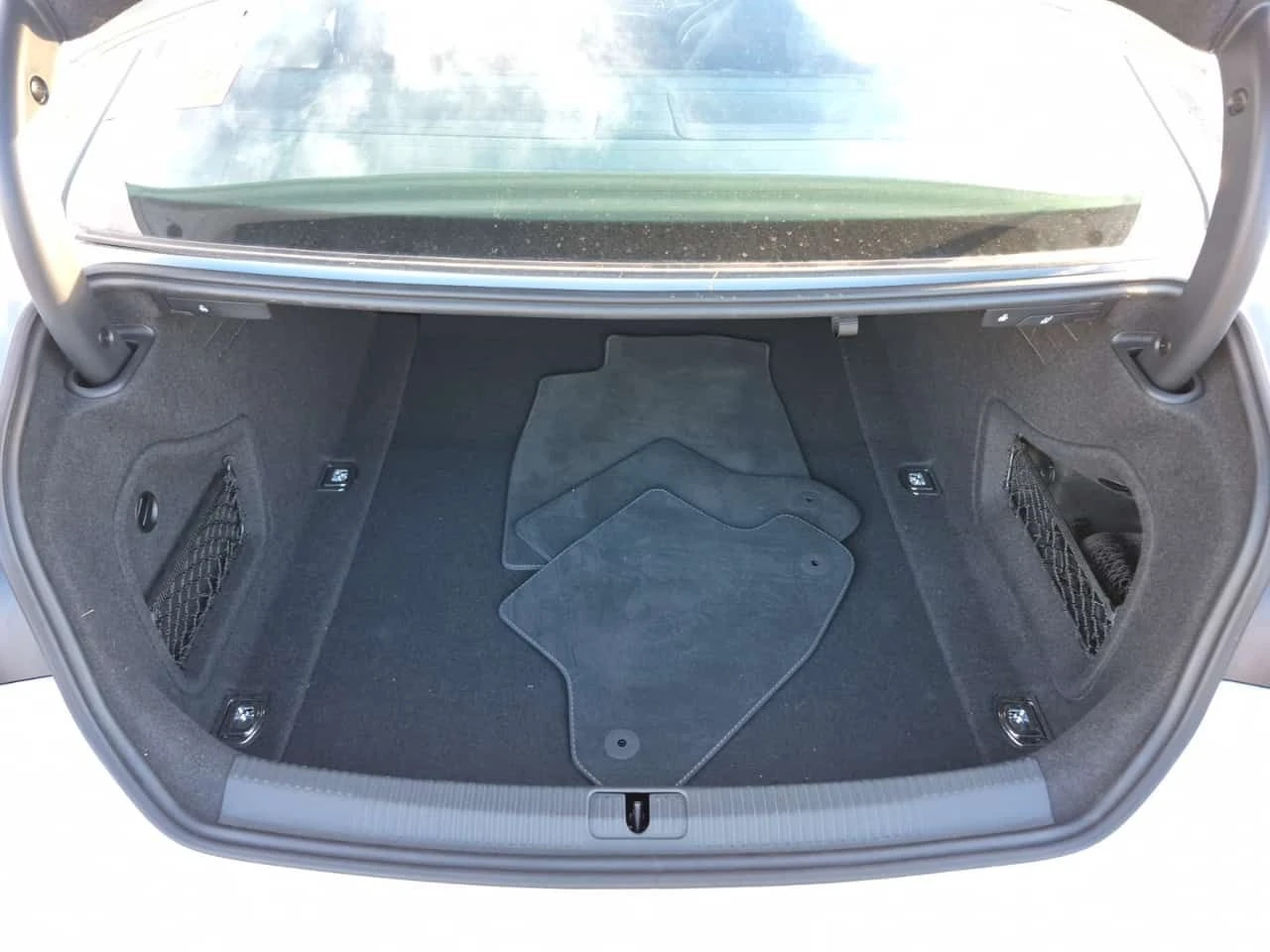 Audi Coupe TECHNIK | ШИБИДАХ | KEYLESS | ПОДГРЕВИ | CARFAX, снимка 14 - Автомобили и джипове - 53928282