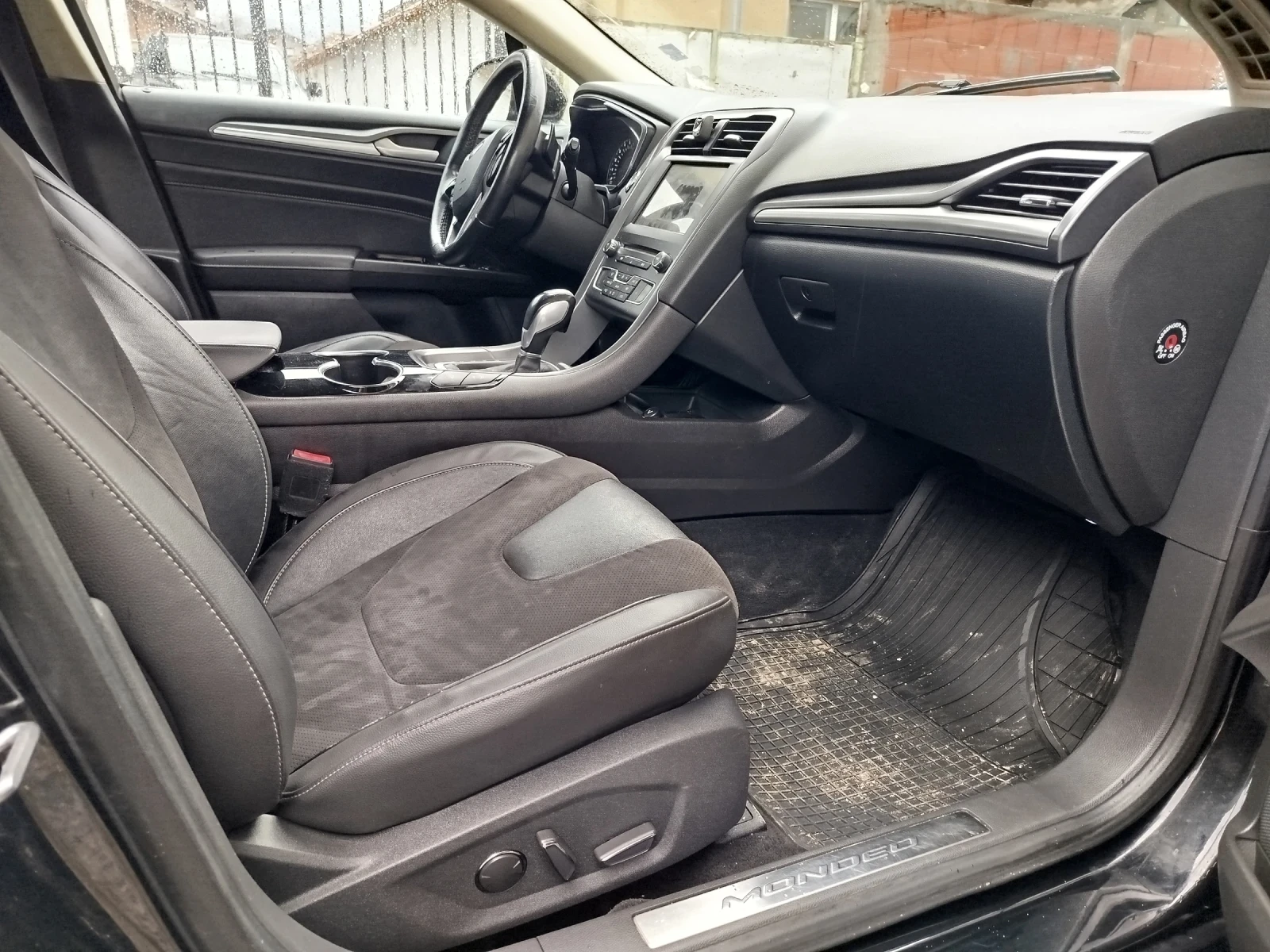 Ford Mondeo Комби, снимка 7 - Автомобили и джипове - 54082658