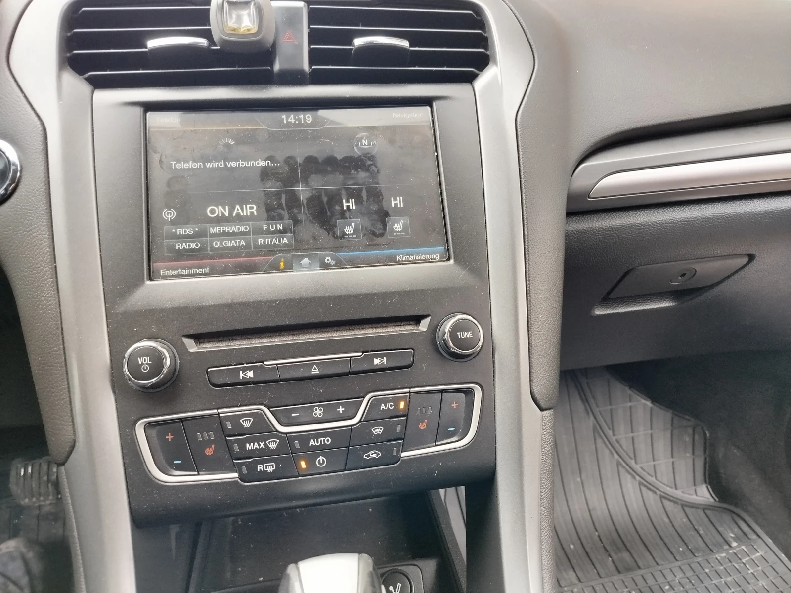 Ford Mondeo Комби, снимка 11 - Автомобили и джипове - 54082658