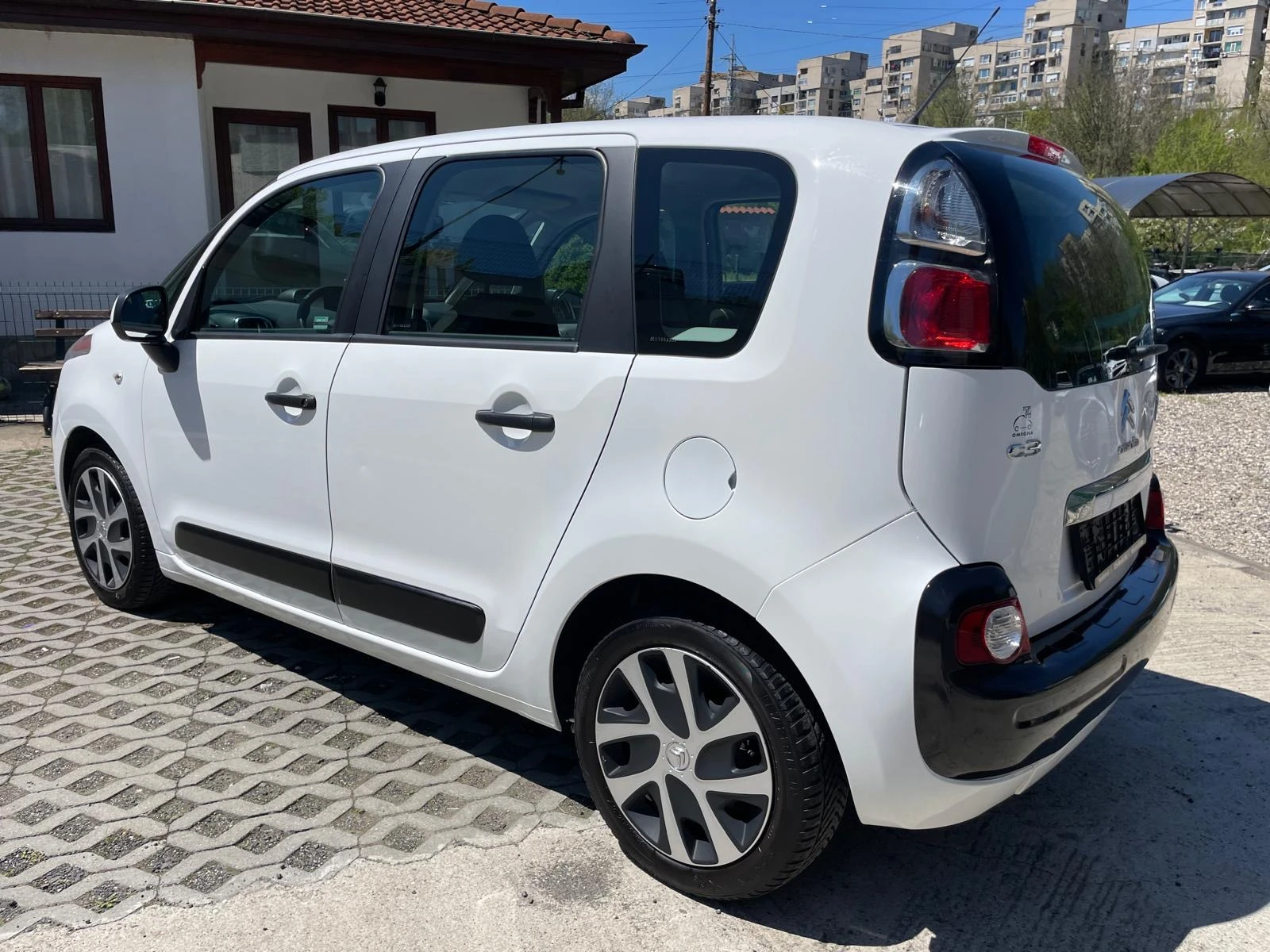 Citroen C3 Picasso 1.4i 16V Facelift, снимка 6 - Автомобили и джипове - 54324583