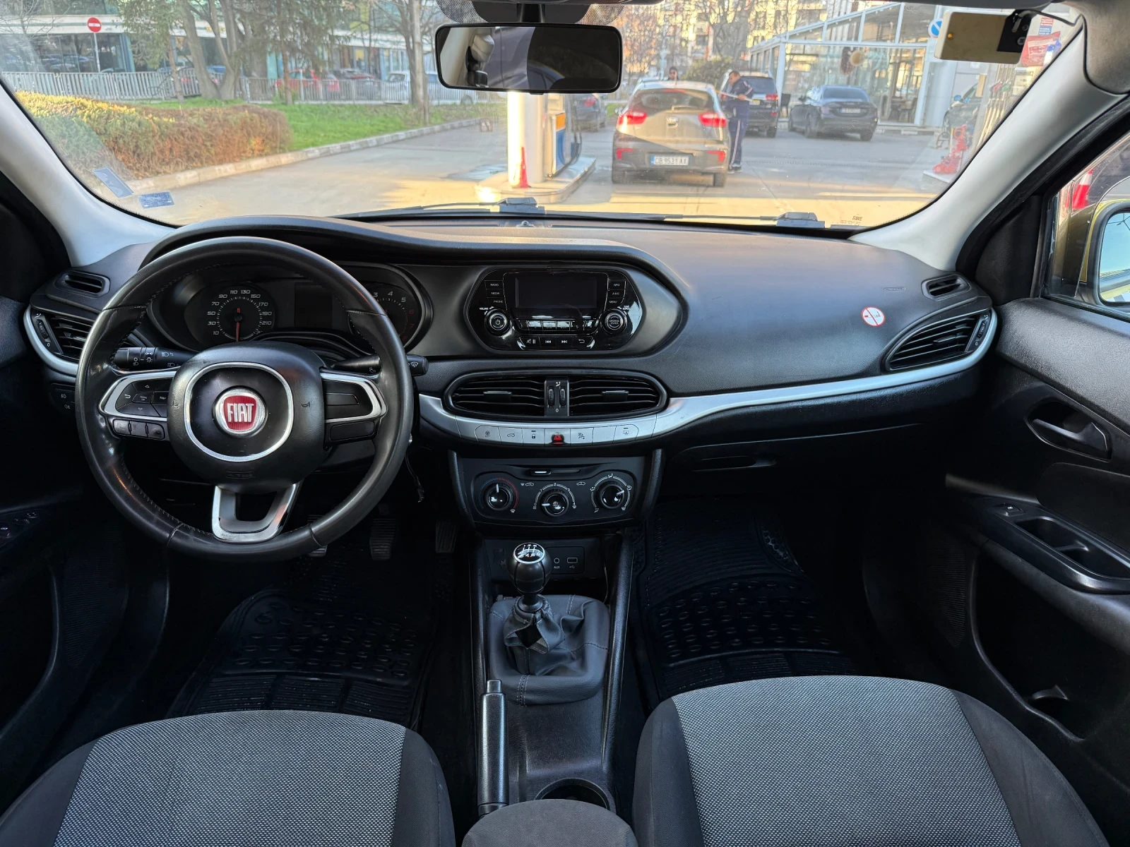 Fiat Tipo ПЕРФЕКТЕН///ГАЗ///ОБСЛУЖЕН///ЛИЗИНГ, снимка 15 - Автомобили и джипове - 54478076