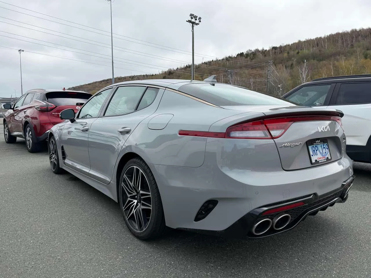 Kia Stinger * AWD * CARFAX * БЕЗ ПЪРВОНАЧАЛНА ВНОСКА, снимка 2 - Автомобили и джипове - 54775875