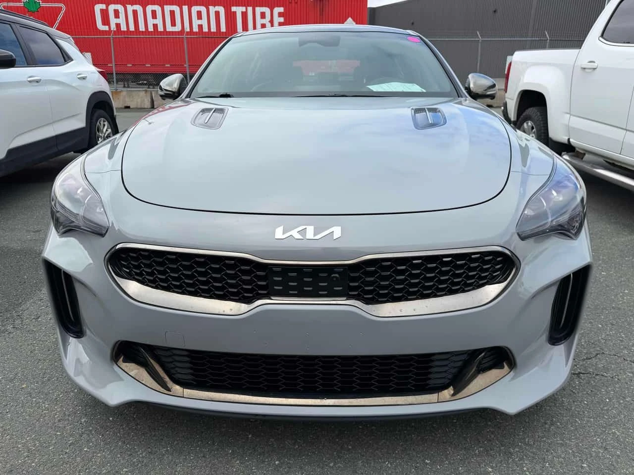 Kia Stinger * AWD * CARFAX * БЕЗ ПЪРВОНАЧАЛНА ВНОСКА, снимка 6 - Автомобили и джипове - 54775875
