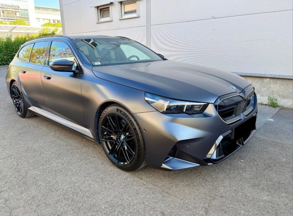 BMW M5 Hybrid Touring 70km Electric Range