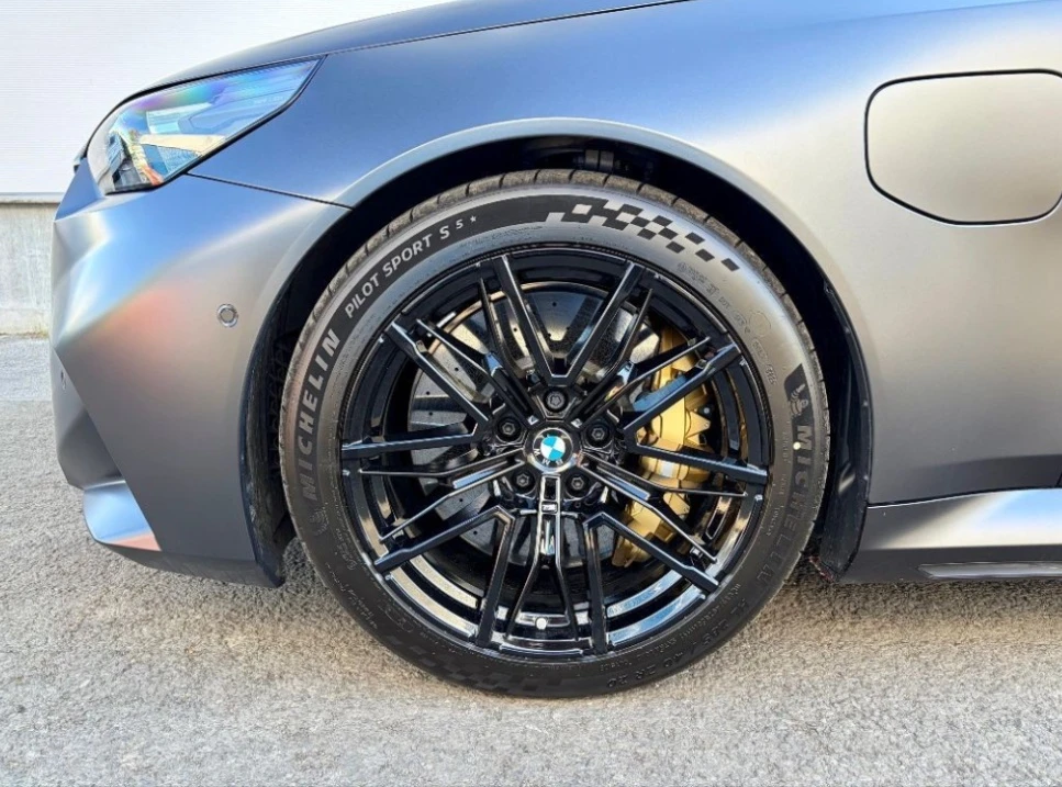 BMW M5 Hybrid Touring 70km Electric Range, снимка 5 - Автомобили и джипове - 54791259