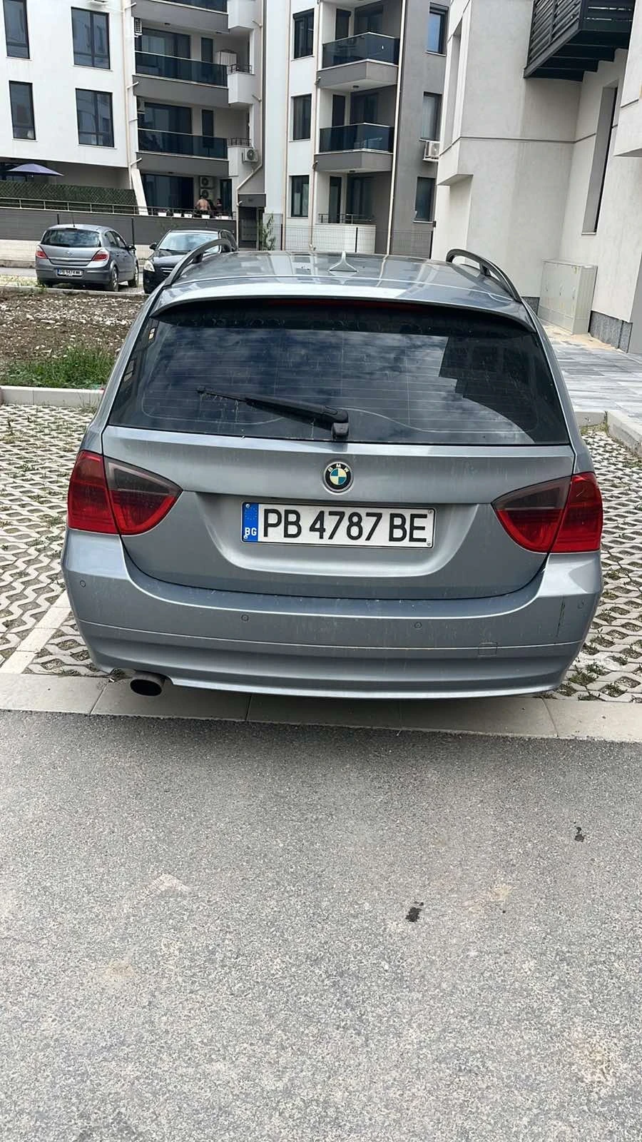 BMW 320, снимка 4 - Автомобили и джипове - 54900126
