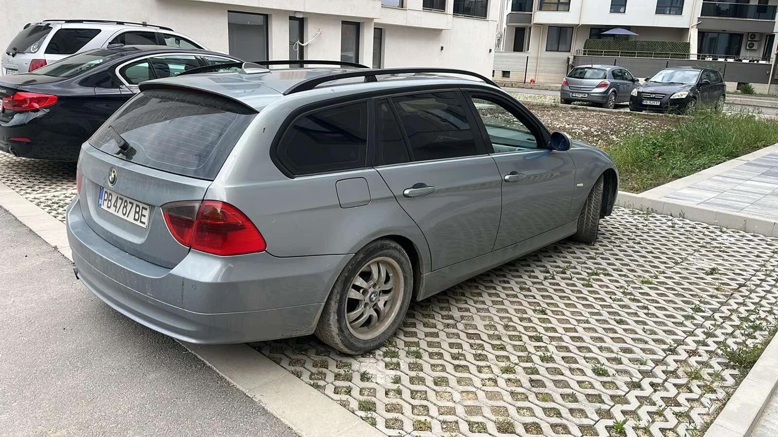 BMW 320, снимка 5 - Автомобили и джипове - 54900126