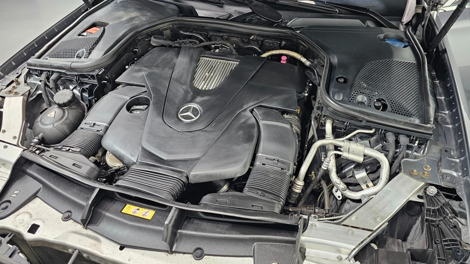 Mercedes-Benz E 450 3.0 4MATIC, FULL, снимка 5 - Автомобили и джипове - 55190631