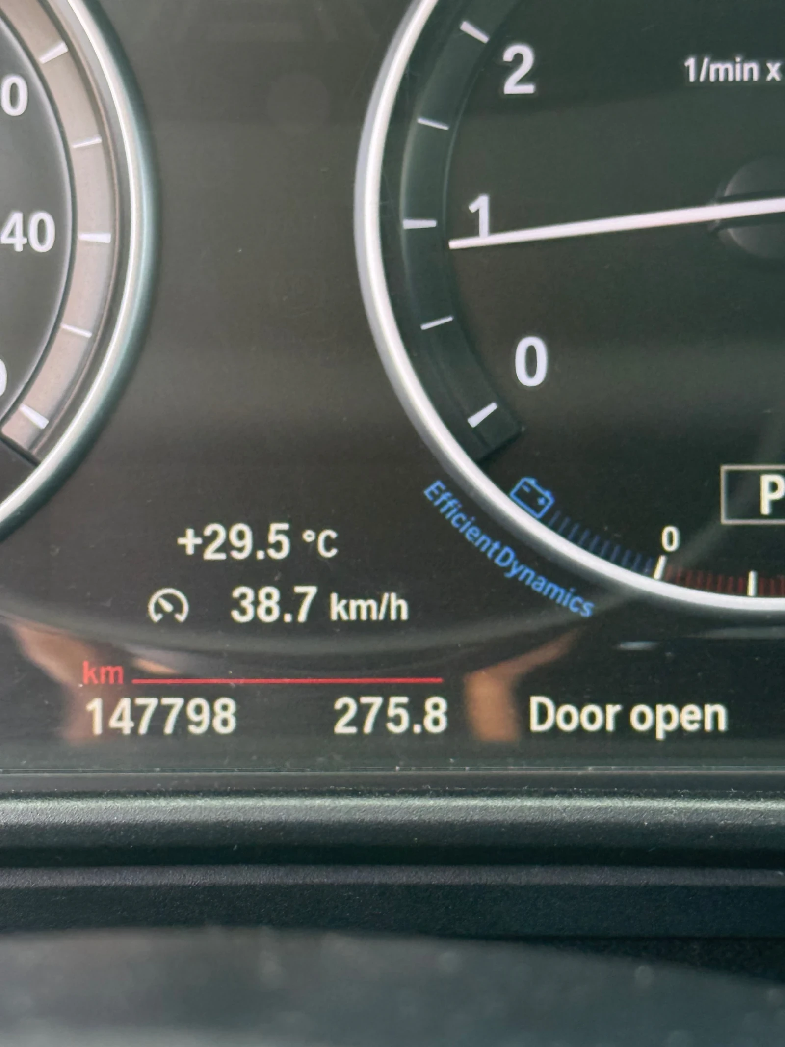 BMW 528 i, снимка 14 - Автомобили и джипове - 55424583