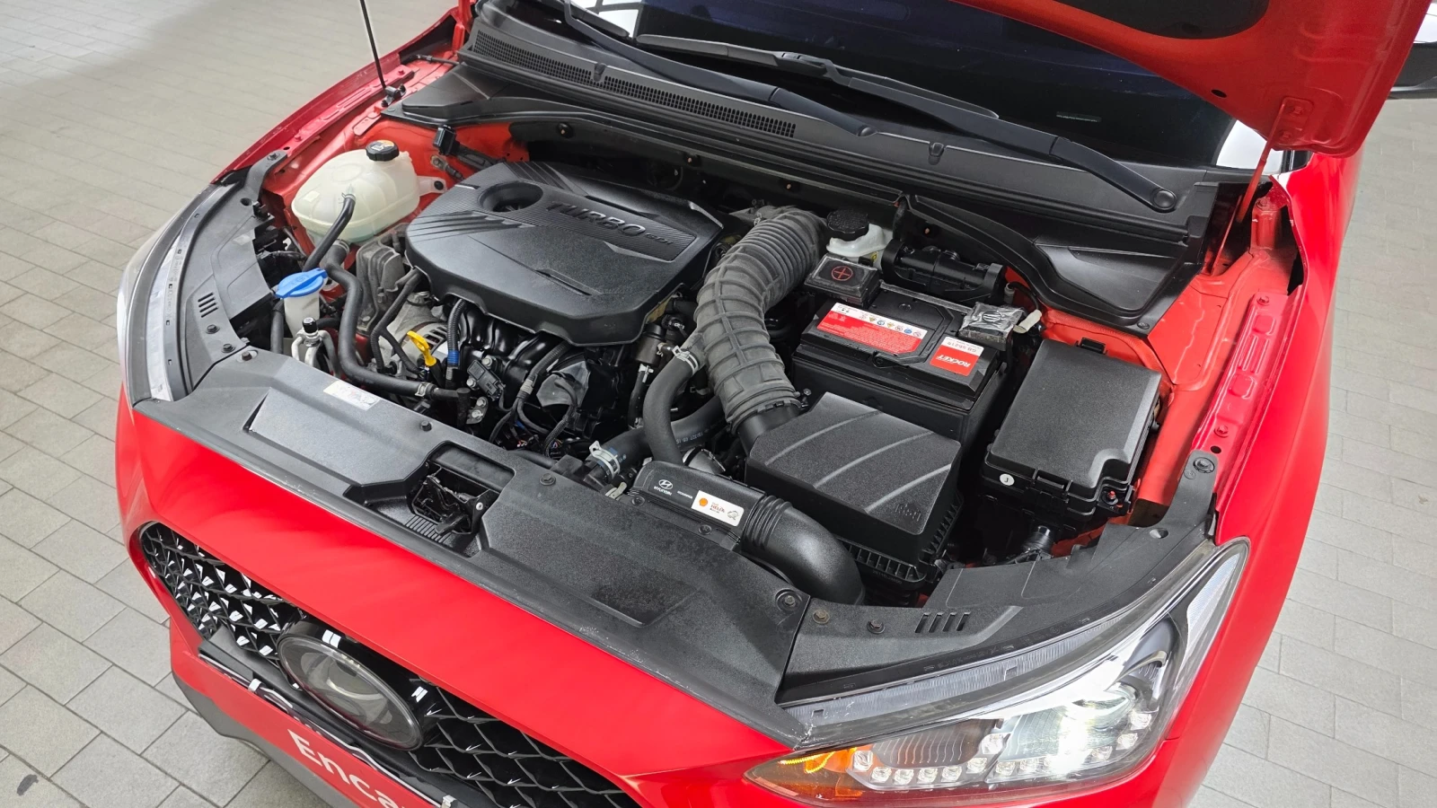 Hyundai Veloster  Sport 1.6 Turbo* ПОДГРЕВ ВОЛАН* hellascars.bg, снимка 5 - Автомобили и джипове - 55558745