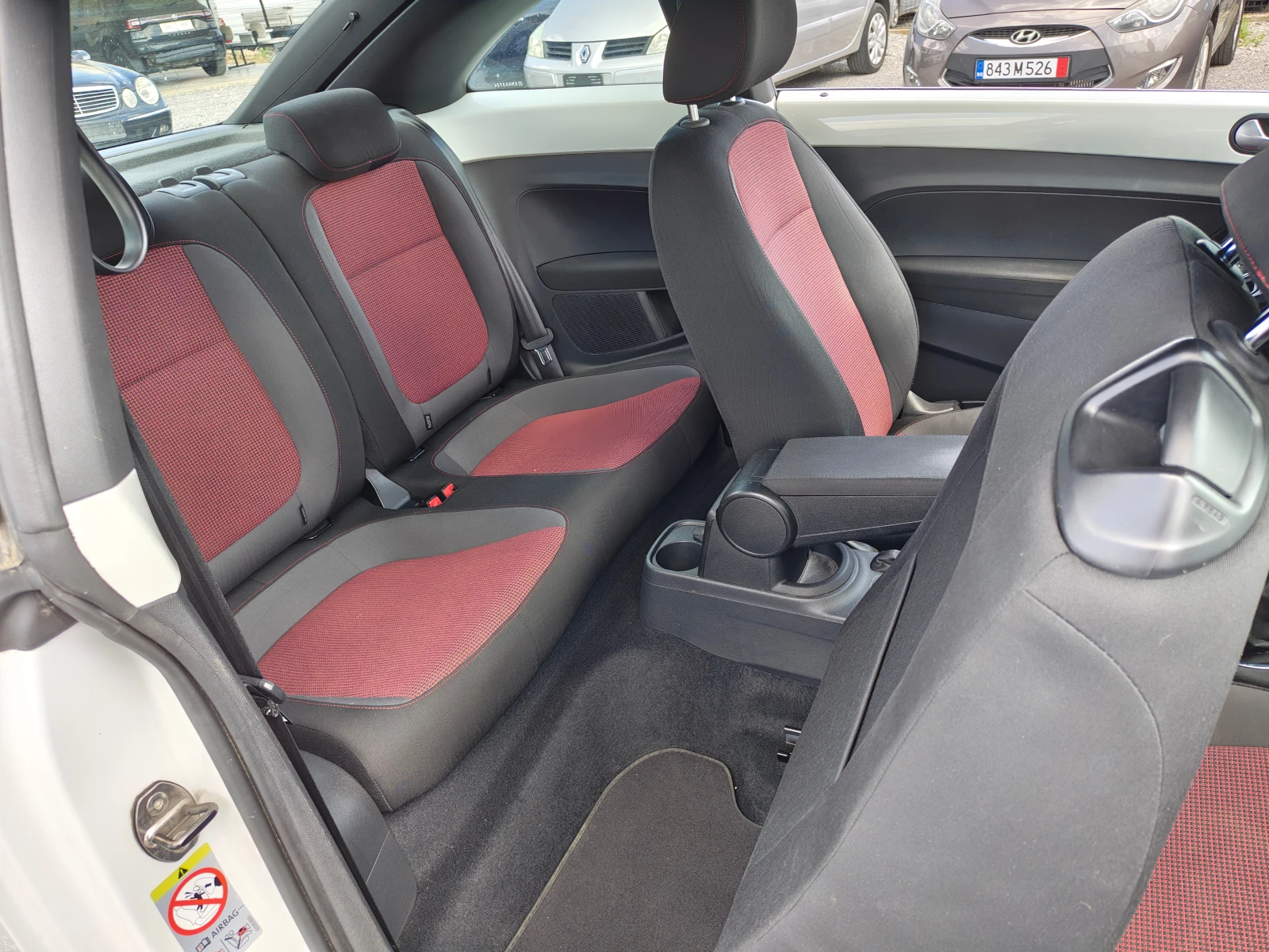 VW Beetle 1.6  TDI, снимка 15 - Автомобили и джипове - 55847192