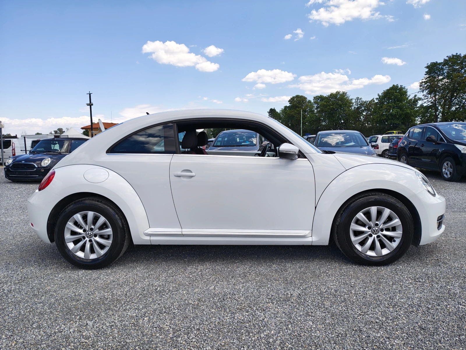 VW Beetle 1.6  TDI, снимка 3 - Автомобили и джипове - 55847192