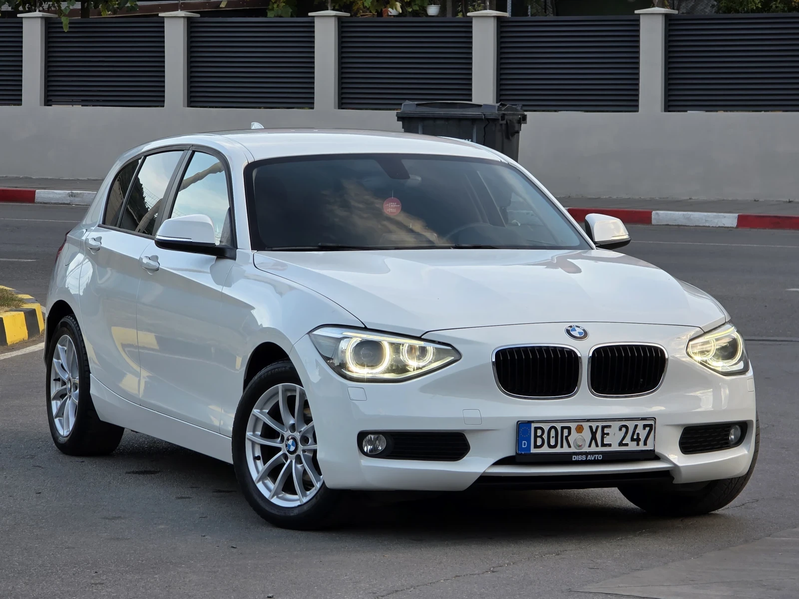 BMW 118 Топ състояние лизинг 