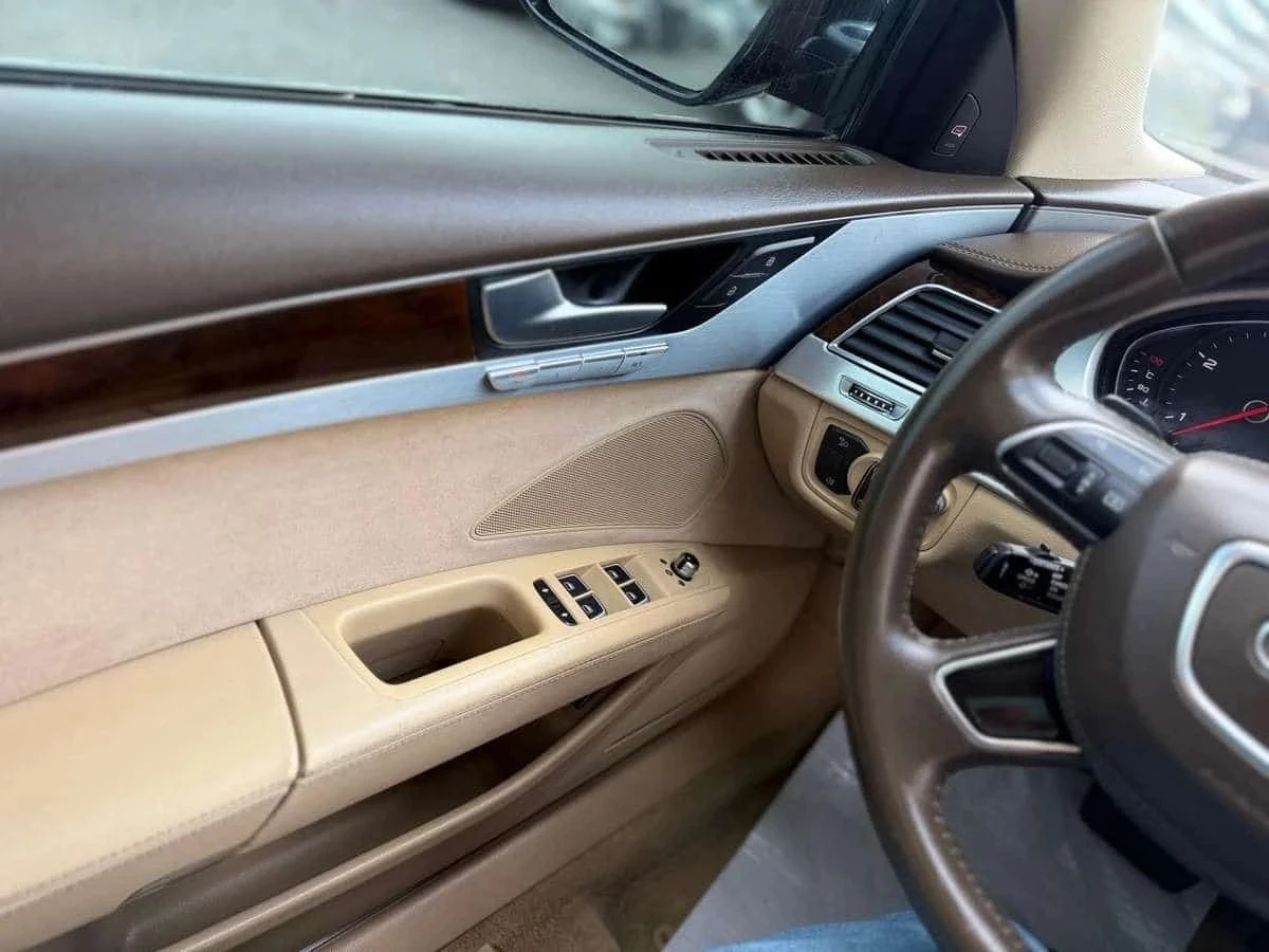Audi A8, снимка 14 - Автомобили и джипове - 56709765