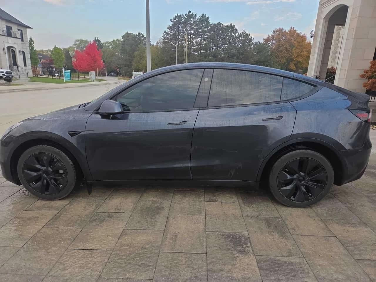 Tesla Model Y Long Range * CARFAX * ВЪЗМОЖНО ФИНАНСИРАНЕ * , снимка 2 - Автомобили и джипове - 56745218