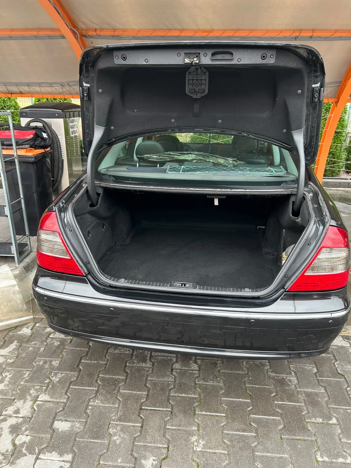 Mercedes-Benz E 280, снимка 7 - Автомобили и джипове - 56747946