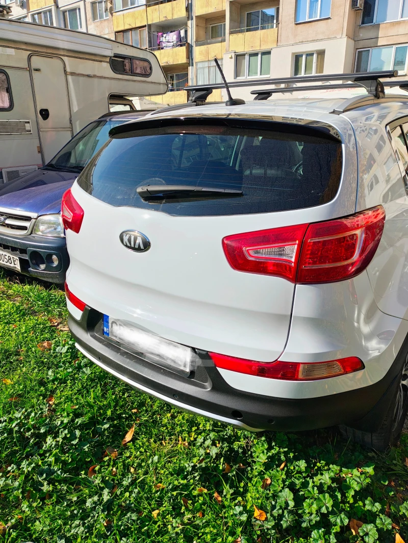 Kia Sportage CRDI 4x4, снимка 5 - Автомобили и джипове - 47782518