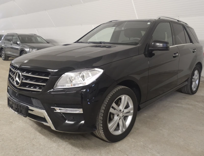 Mercedes-Benz ML 350 CDI AMG#BLUETEC#360 CAM#PANORAMA#КОЖА#КАРБОН, снимка 3 - Автомобили и джипове - 47241086