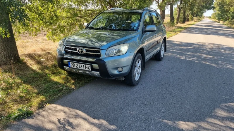 Toyota Rav4 136 кс, снимка 1 - Автомобили и джипове - 47580110