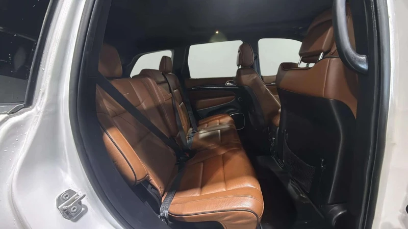 Jeep Grand cherokee 2018 Summit * CARFAX * БЕЗ ПЪРВОНАЧАЛНА ВНОСКА, снимка 10 - Автомобили и джипове - 53175238