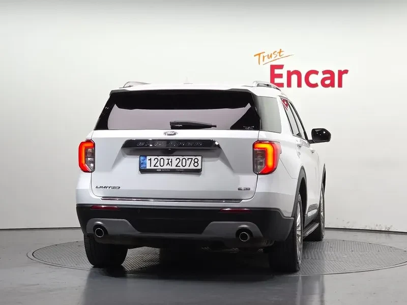Ford Explorer 3.3 - САМО 30% АВАНС, снимка 4 - Автомобили и джипове - 56292868