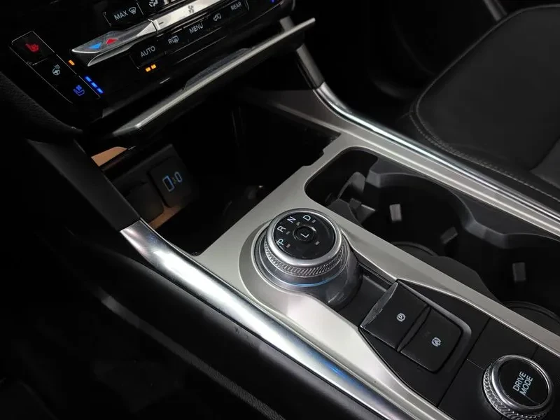 Ford Explorer 3.3 - САМО 30% АВАНС, снимка 9 - Автомобили и джипове - 56292868