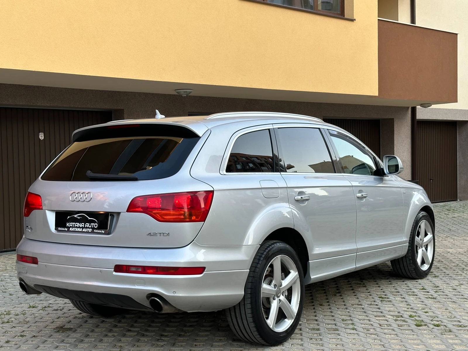 Audi Q7 4.2 TDI СМЕНЕНИ ВЕРИГИ/2 СОБСТВЕНИКА/ЛИЗИНГ - изображение 4