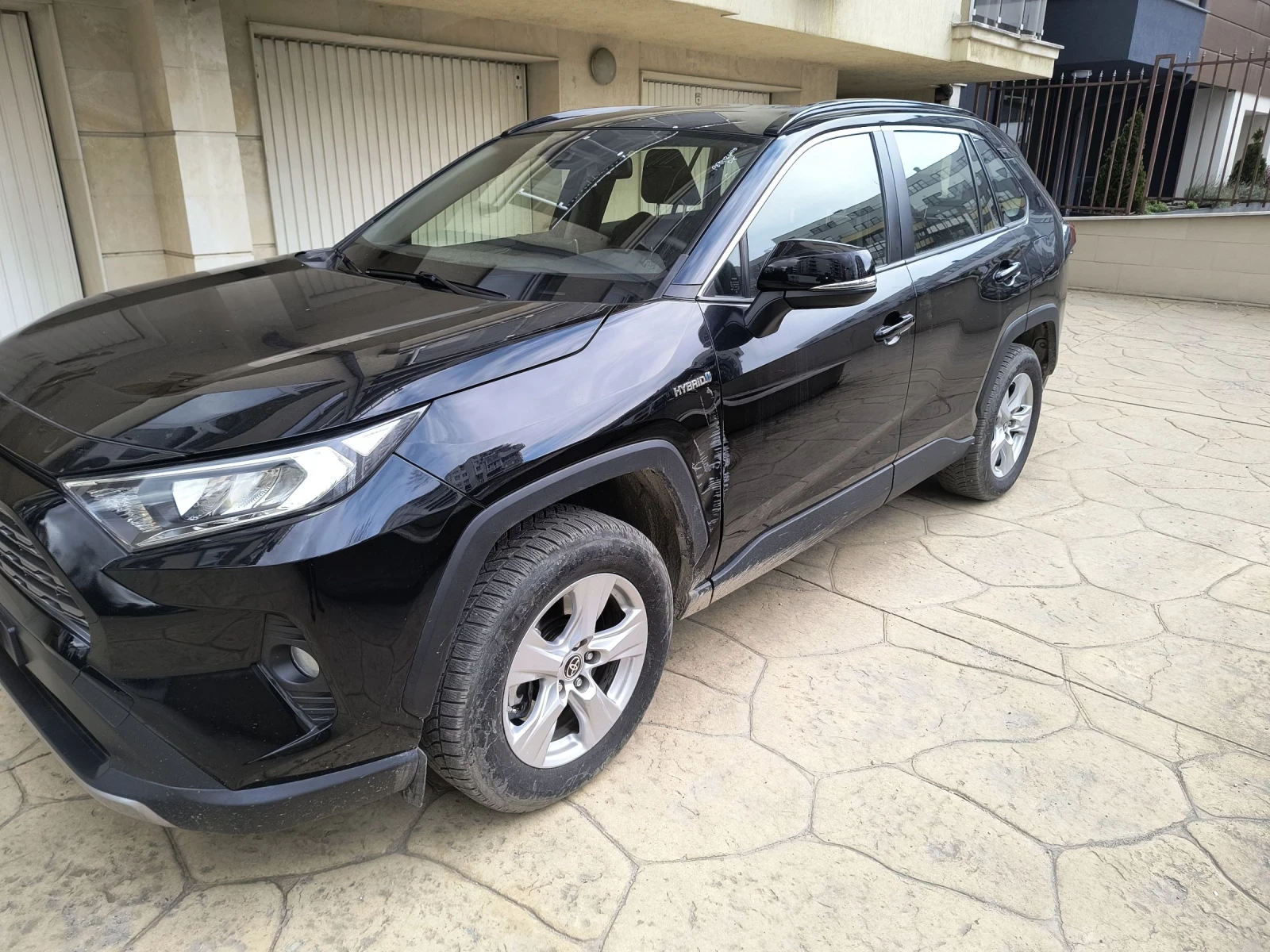 Toyota Rav4 2.5 4х4 AWD-i Executive - изображение 3