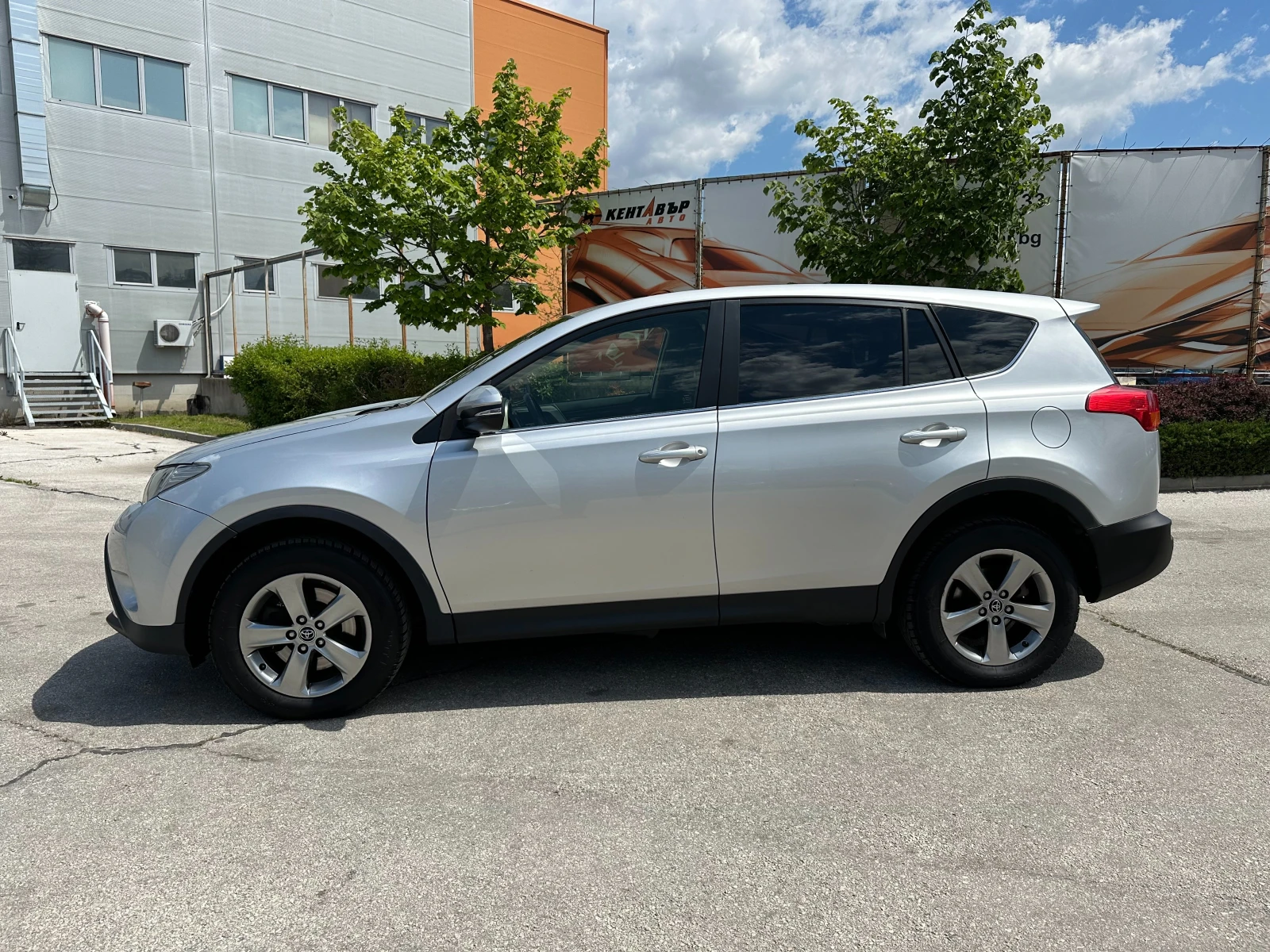 Toyota Rav4 2.0d 124 к.с. - изображение 2