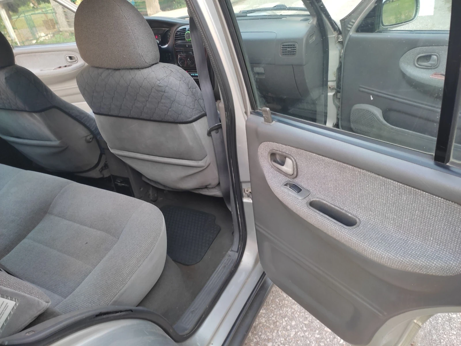 Kia Sportage 2.0 TDI/Italia - изображение 10