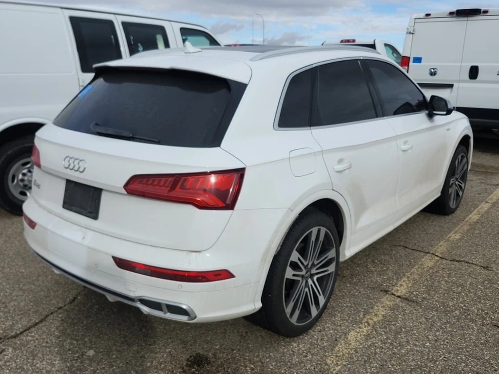 Audi SQ5 * quattro Prestige * CARFAX * БЕЗ ПЪРВОНАЧАЛНА ВНО - изображение 3
