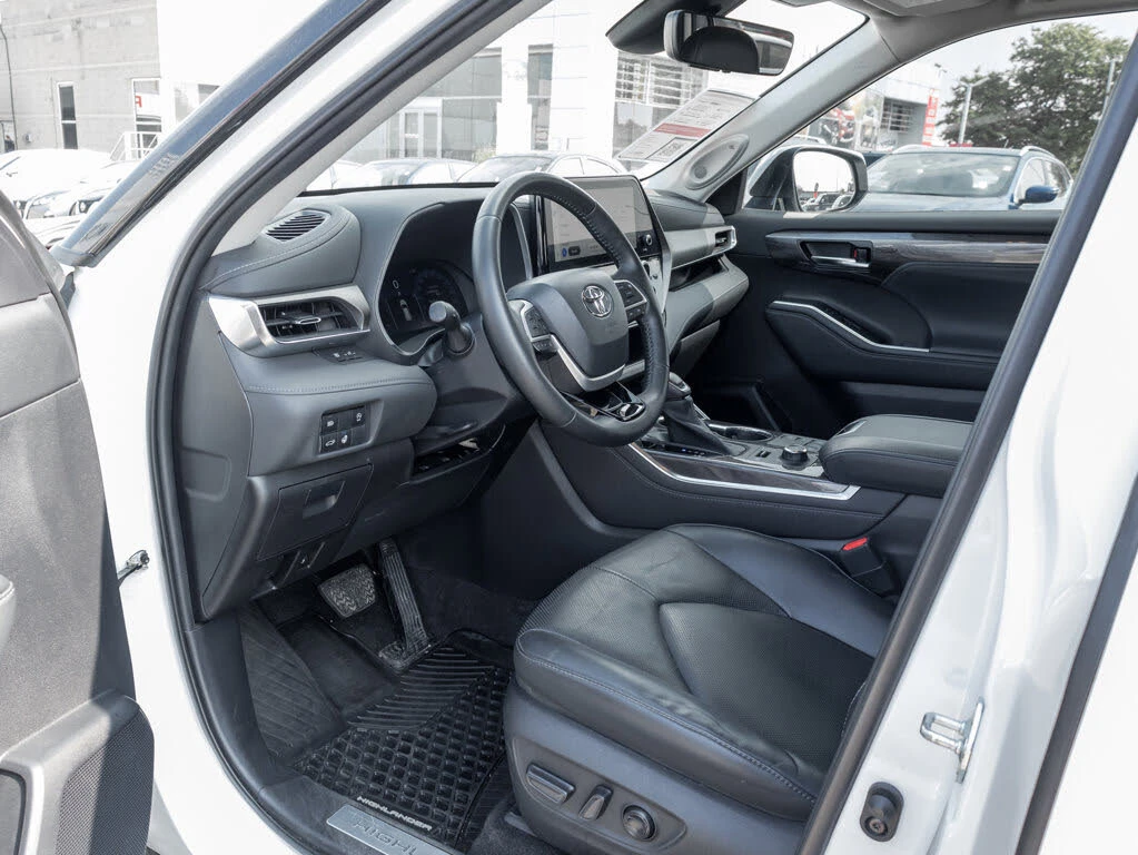 Toyota Highlander Limited ОБДУХВАНЕ* PANO* CAM* KEYLESS* BLINDSPOT*  - изображение 4