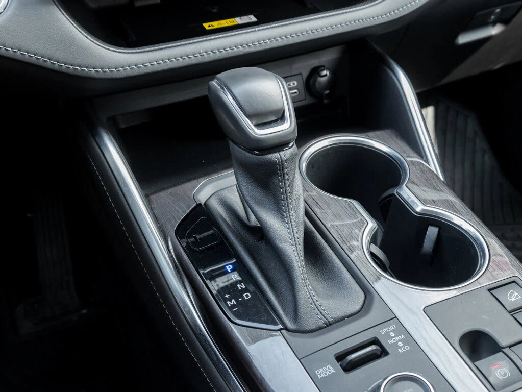 Toyota Highlander Limited ОБДУХВАНЕ* PANO* CAM* KEYLESS* BLINDSPOT*  - изображение 9