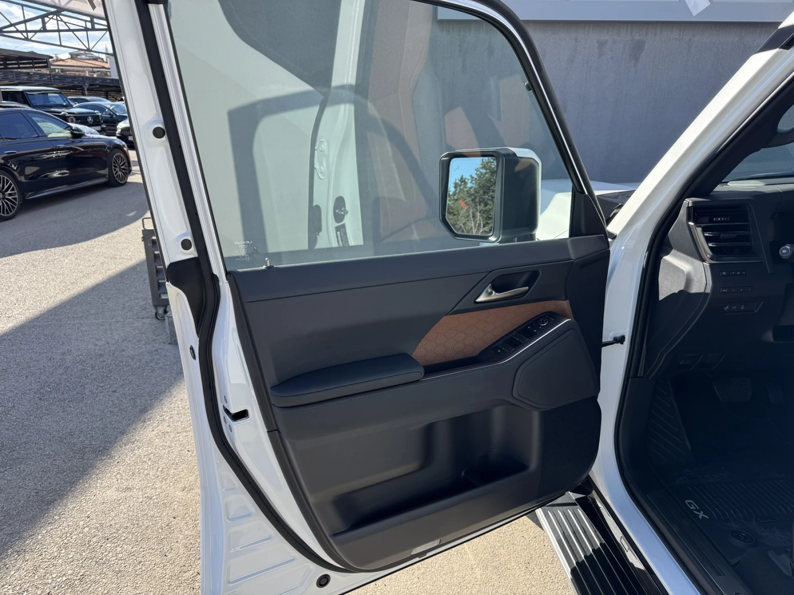 Lexus GX 550 LUXURY - изображение 9