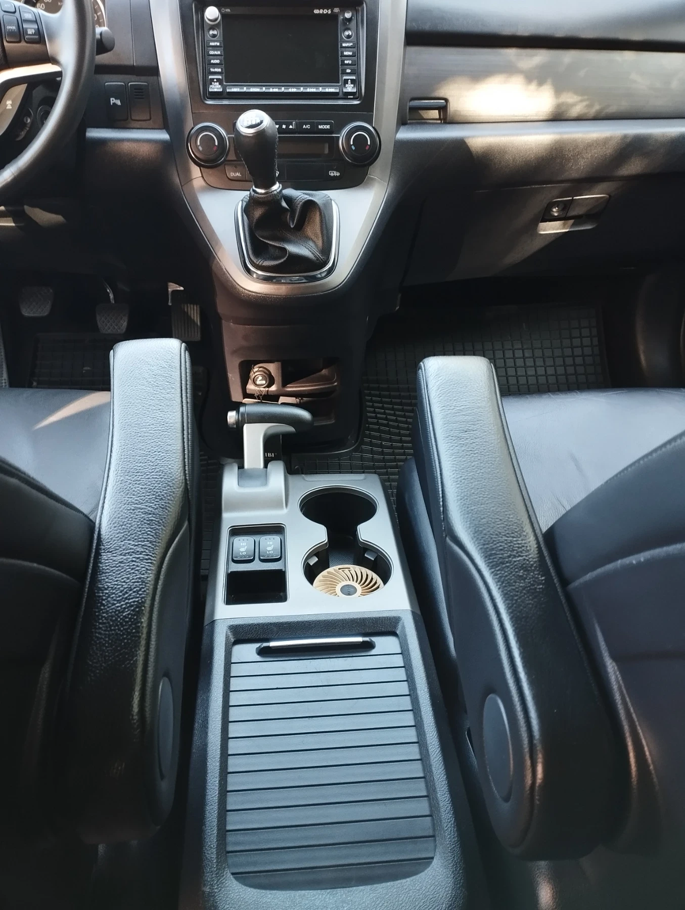 Honda Cr-v, снимка 14 - Автомобили и джипове - 53741682