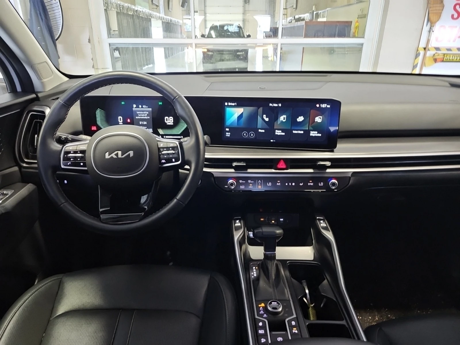 Kia Sorento 2.5L 4cyl AWD, снимка 10 - Автомобили и джипове - 53953630