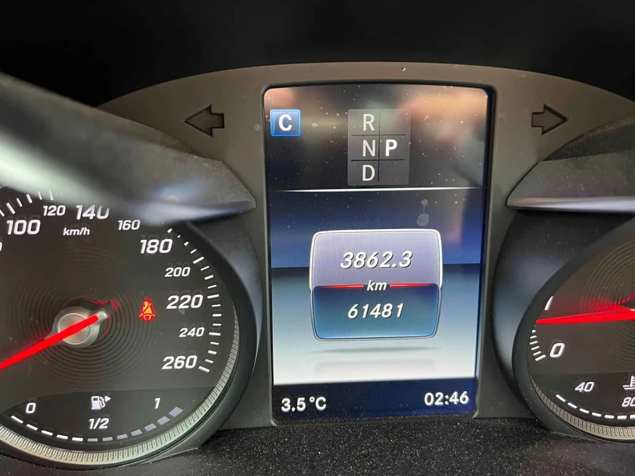 Mercedes-Benz GLC 300 * CARFAX * ПОДГРЕВИ * КАМЕРА * ПАМЕТ, снимка 8 - Автомобили и джипове - 53977515