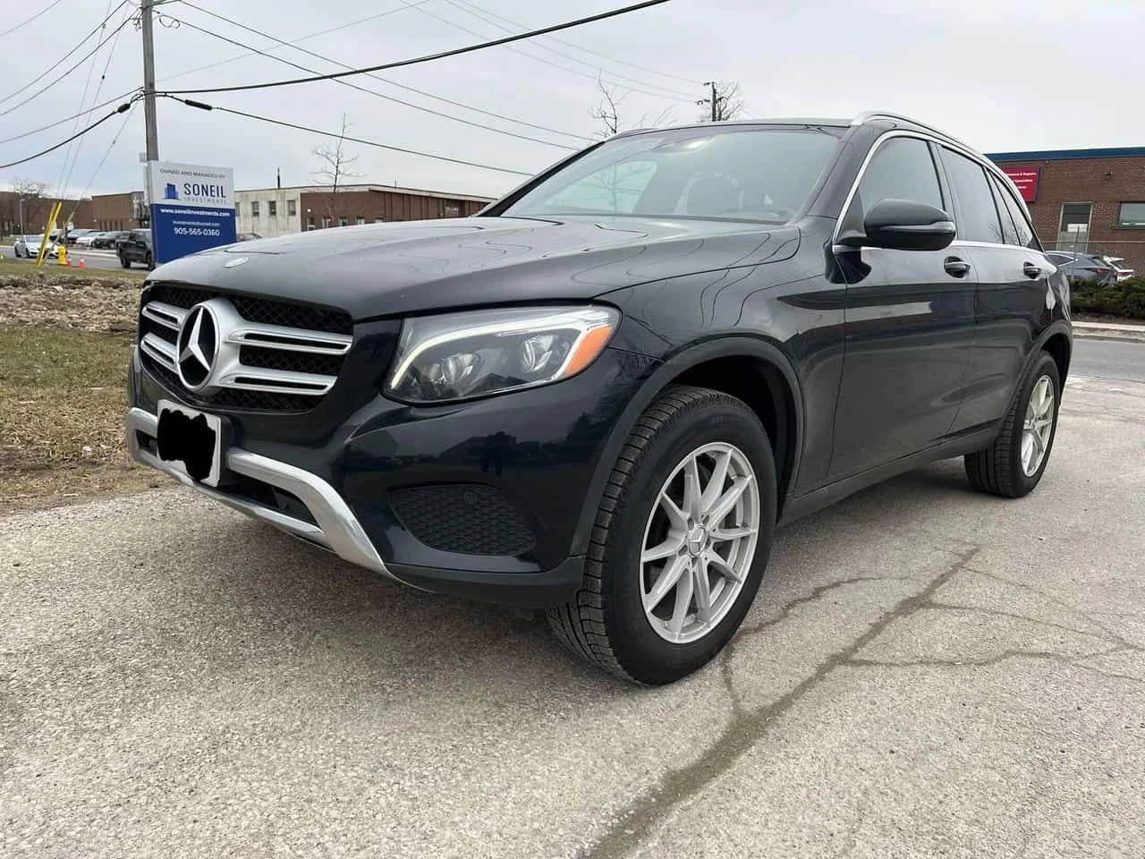 Mercedes-Benz GLC 300 * CARFAX * ПОДГРЕВИ * КАМЕРА * ПАМЕТ, снимка 11 - Автомобили и джипове - 53977515