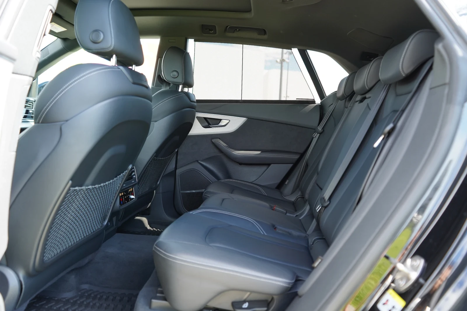 Audi Q8 * 50 TDI* FACE* Sline* B&O* 360* HUD* Keyless, снимка 14 - Автомобили и джипове - 54739718