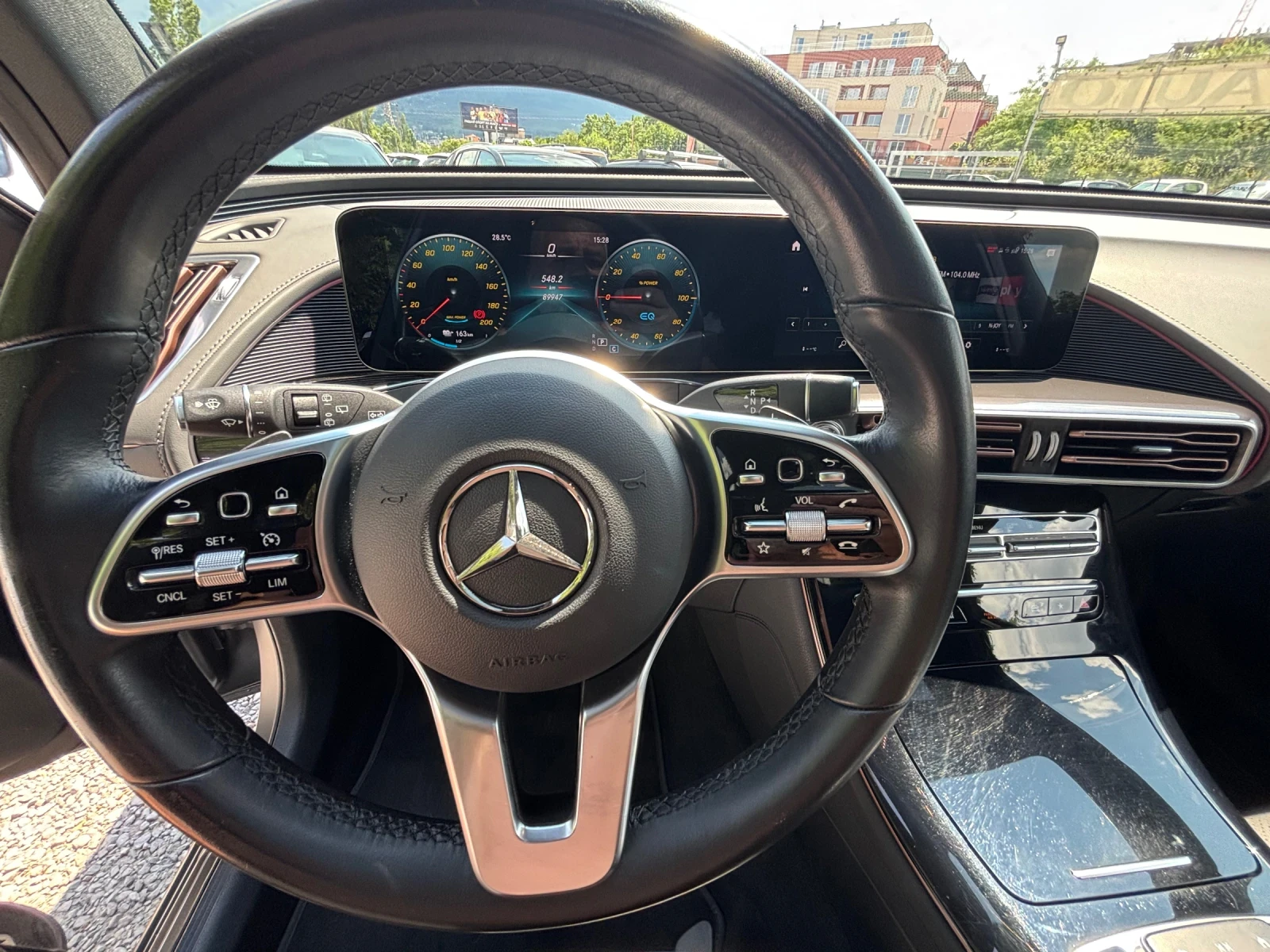 Mercedes-Benz EQC 400 4MATIC, снимка 15 - Автомобили и джипове - 55061326