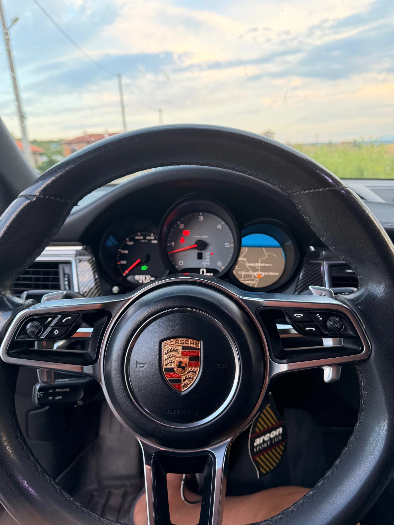 Porsche Macan, снимка 8 - Автомобили и джипове - 55323286
