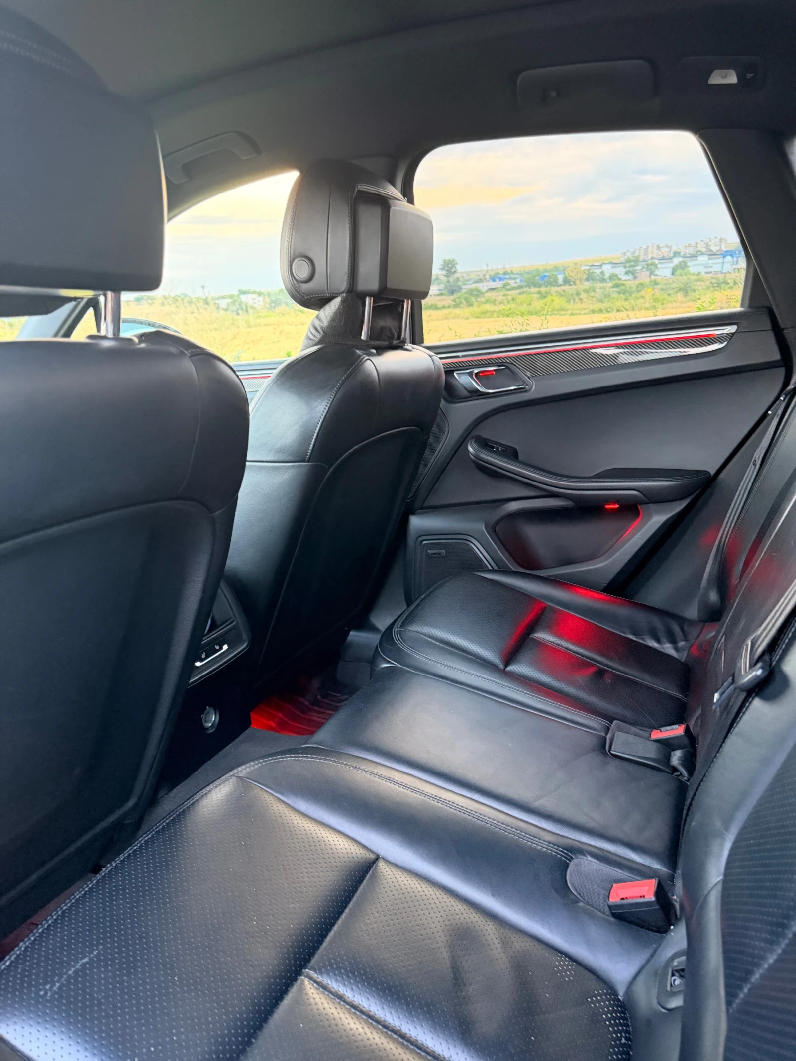Porsche Macan, снимка 10 - Автомобили и джипове - 55323286