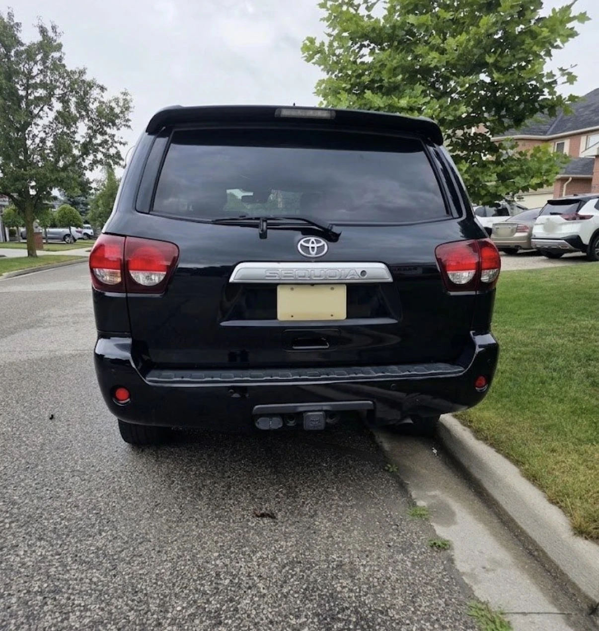 Toyota Sequoia PLATINUM | AWD | 5.7 V8 | 6+ 1 | FACELIFT | CARFAX, снимка 4 - Автомобили и джипове - 55574797