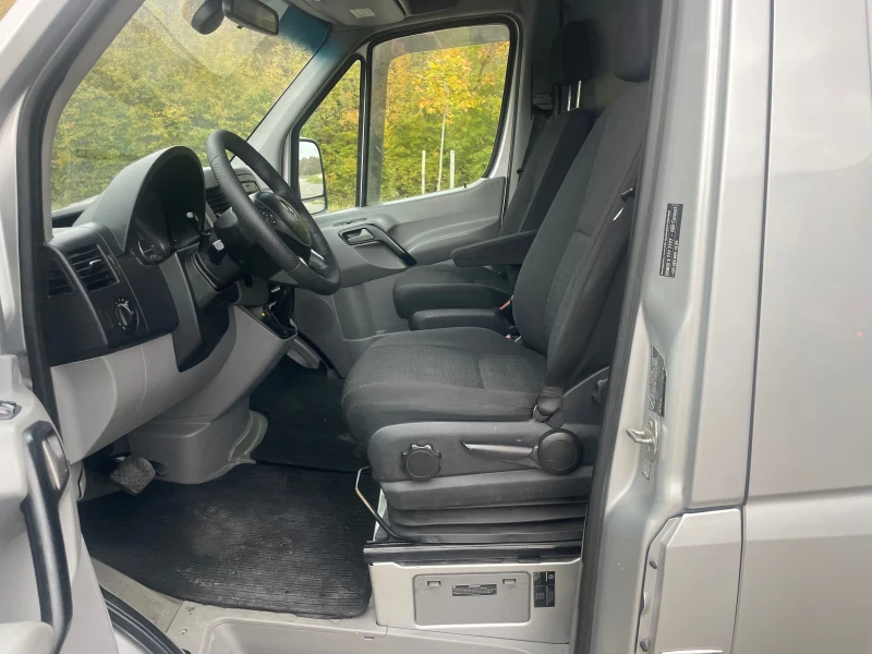 Mercedes-Benz Sprinter 319, снимка 13 - Бусове и автобуси - 47904471