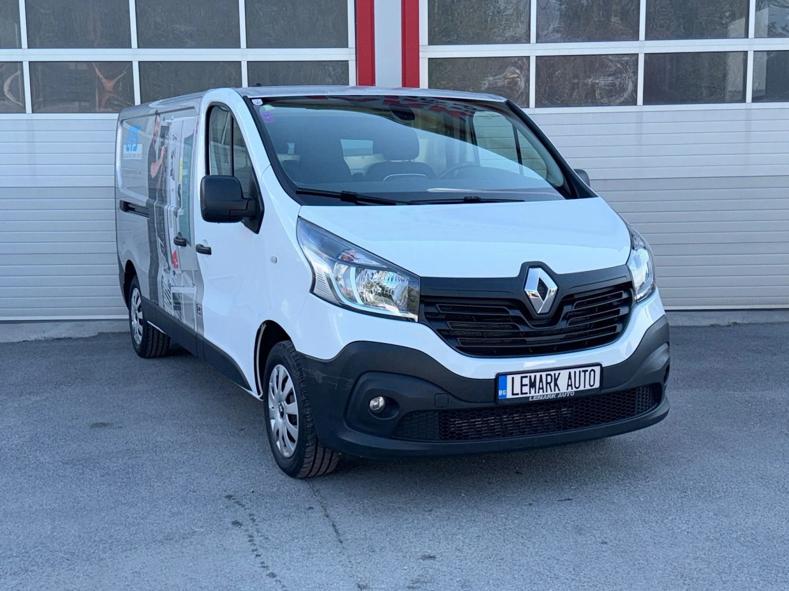 Renault Trafic 1.6DCI NAVI LANG 6-СКОРОСТИ EVRO 6B ЛИЗИНГ!!!, снимка 5 - Бусове и автобуси - 54682197