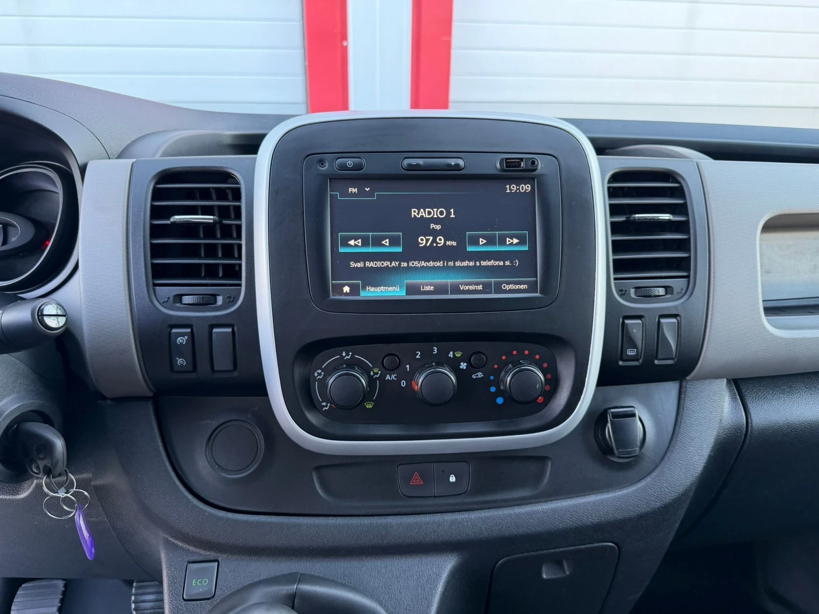 Renault Trafic 1.6DCI NAVI LANG 6-СКОРОСТИ EVRO 6B ЛИЗИНГ!!!, снимка 15 - Бусове и автобуси - 54682197