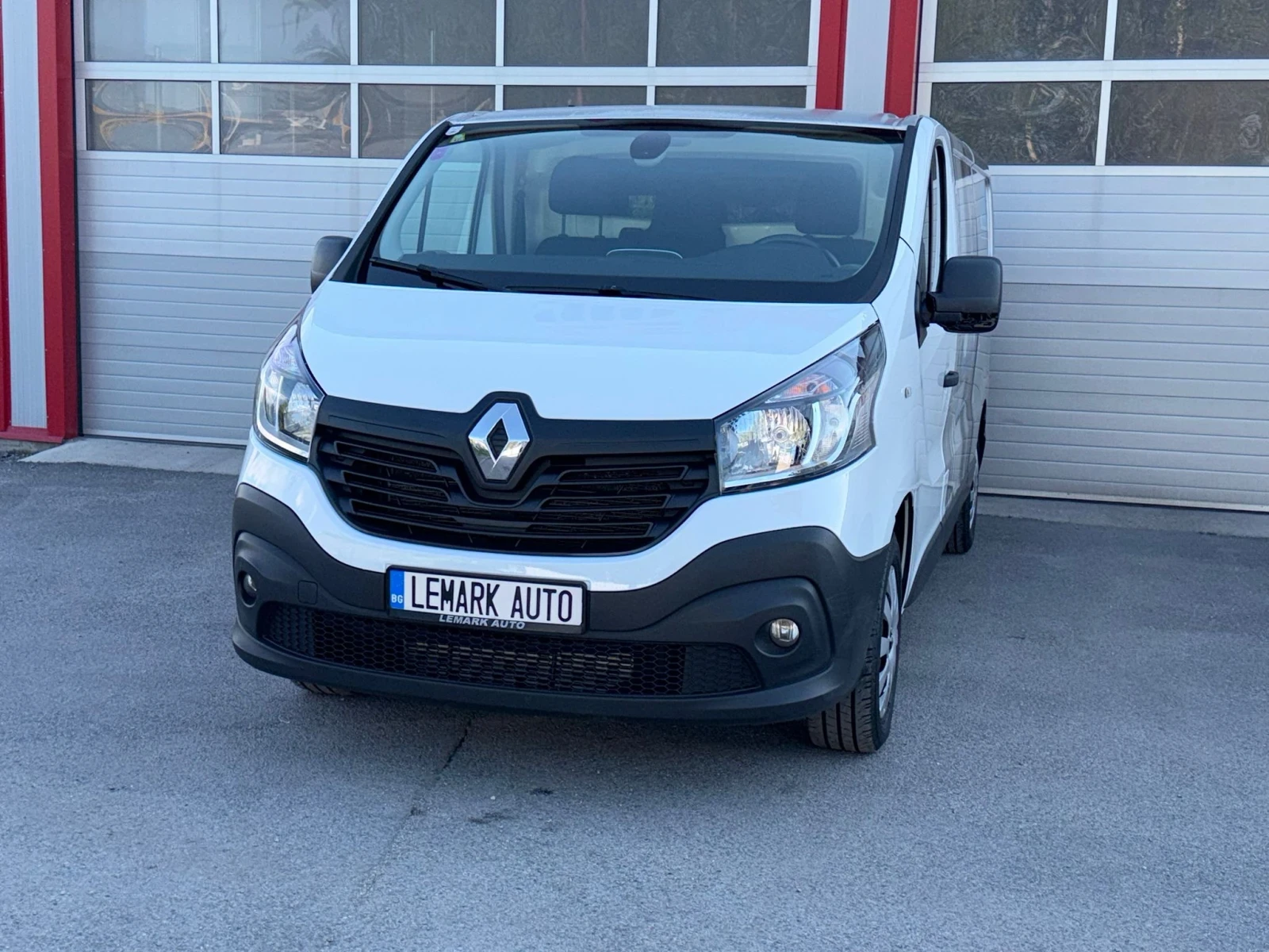 Renault Trafic 1.6DCI NAVI LANG 6-СКОРОСТИ EVRO 6B ЛИЗИНГ!!!, снимка 2 - Бусове и автобуси - 54682197